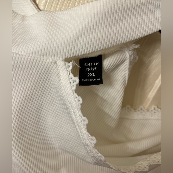 Neck lace trim drop shoulder tee - Picture 5 of 8